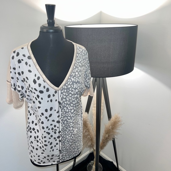 BiBi Tops - NWOT Bibi Sylvia Animal Print Waffle Knit Boho Top